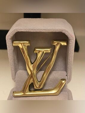 Fashion Jewelry Gold Monogram L-V Luxury Brooch Pin Unisex